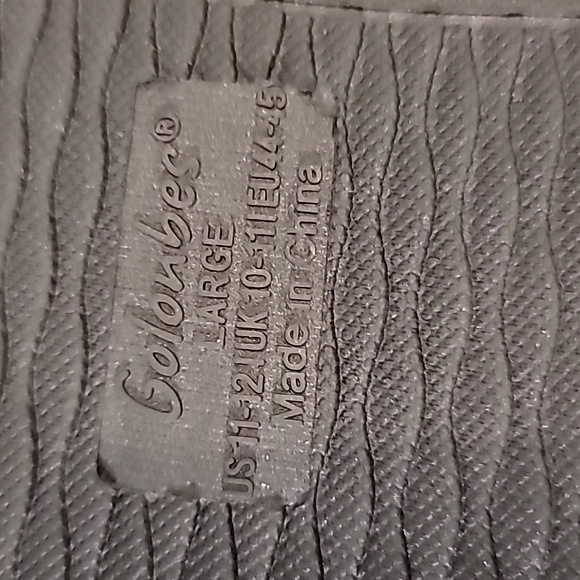 Slippers - Picture 4 of 4